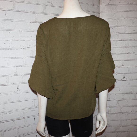🌿💚✨ SHEIN Blouse · Olive Green Beauty · Size L - Picture 4 of 6
